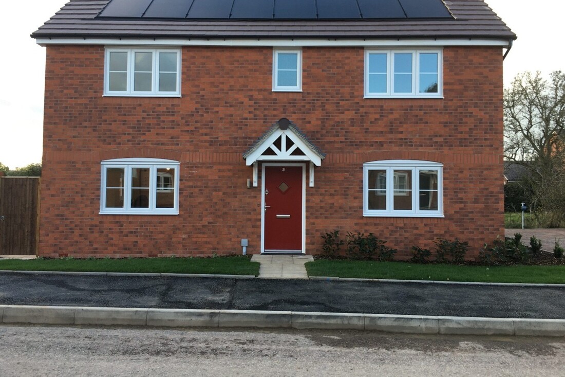 Shinehill Road, South Littleton